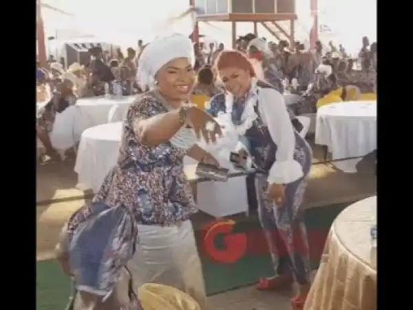 Video: Laide Bakare and Kemi Afolabi Hugs Each Other Passionately As She Kneels To Greet Elderly Yoruba Actress Present